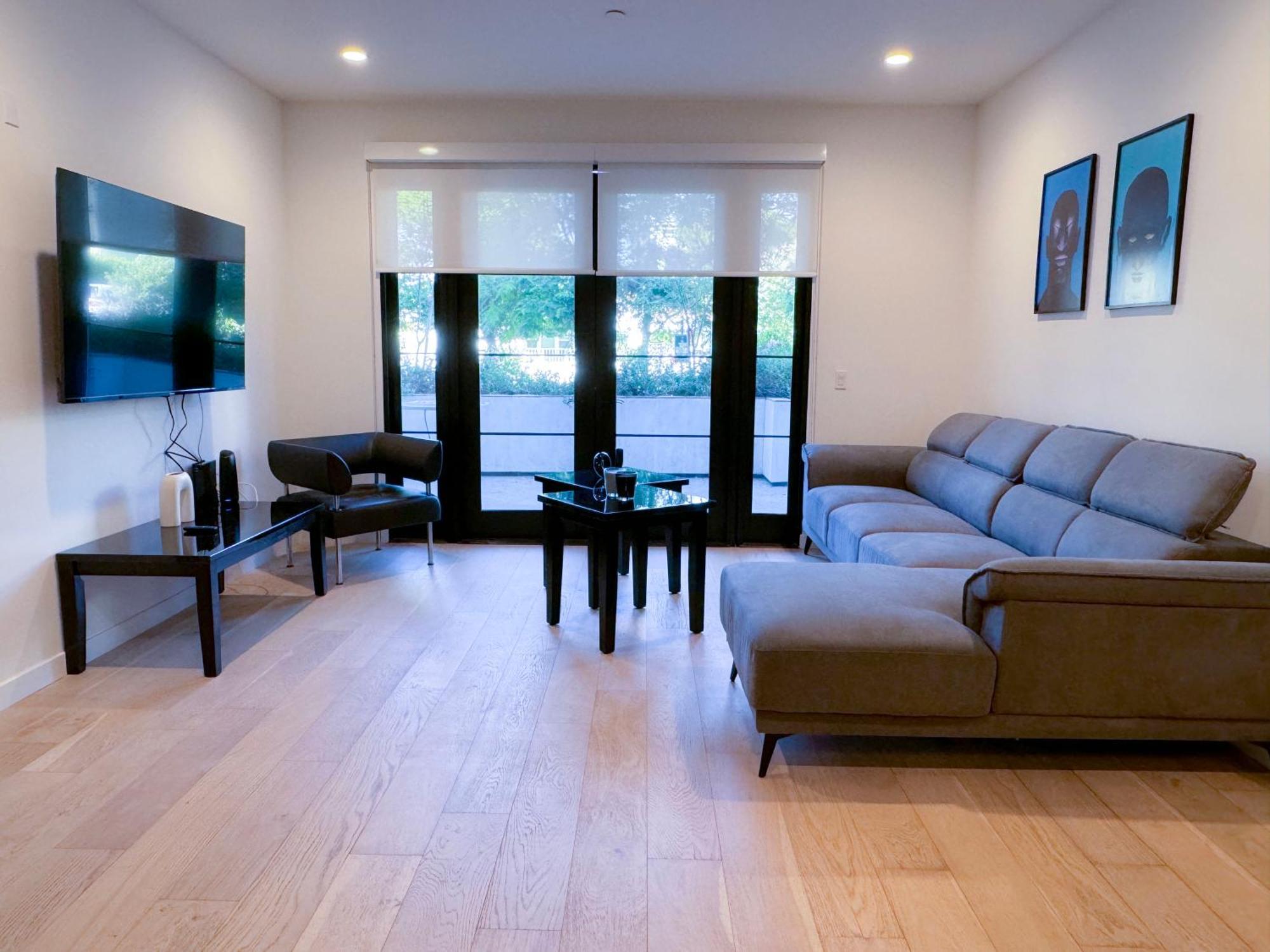 Landmark Property Management West La Apartments - Los Angeles — Photos 2
